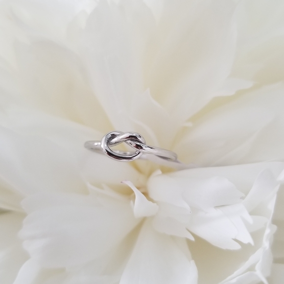 Forget Me Knot 925 Silver Ring - Picture 3 of 5